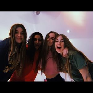 Meet your Posher, Ariana